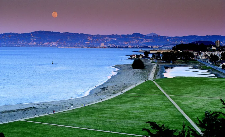 Crissy Field Moonrise